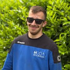 Ben, the owner of H2O restoration kent