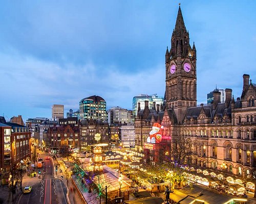 Albert square in Manchester, located near H2O Restoration Manchester